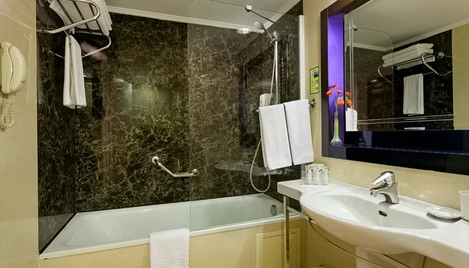 هتل لیماک آتلانتیس دیلاکس آنتالیا